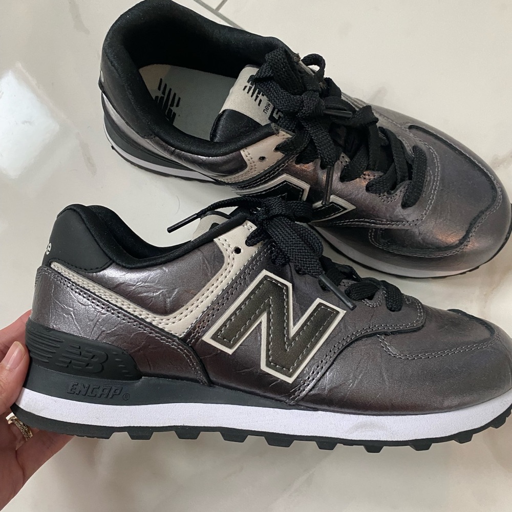 New Balance Metallic Grey Sneakers
